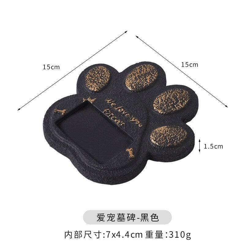 Stone-effect pet headstones