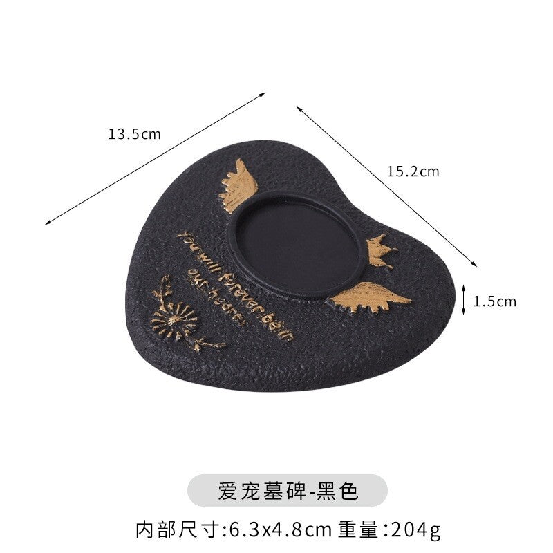 Stone-effect pet headstones 2